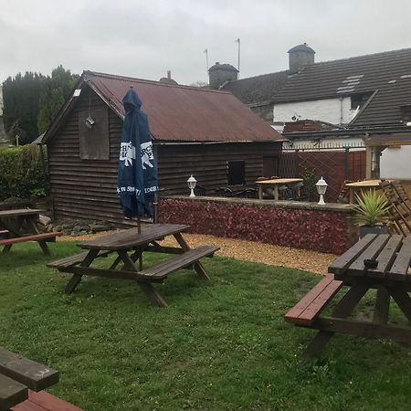 The Eagles Inn Rhayader Zewnętrze zdjęcie
