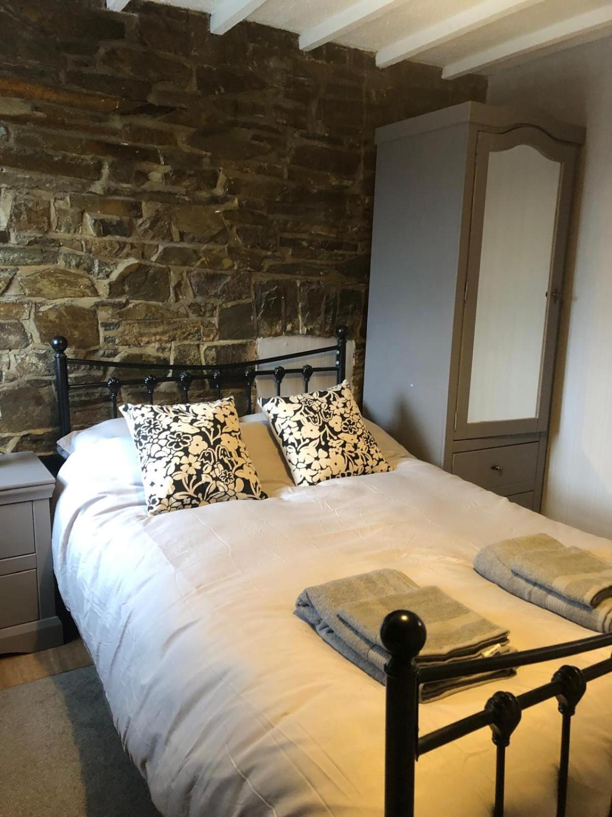 The Eagles Inn Rhayader Zewnętrze zdjęcie